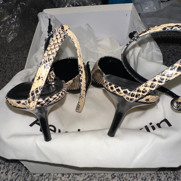 Aeyde Sarina Snake Print Calf Leather Latte Pumps NWT Size 41 - Picture 6 of 10